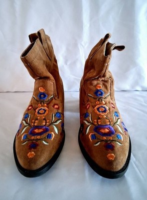 Mudd Girl's Size 6M ''Cheyenne'' Faux Suede Embroidered Boots
