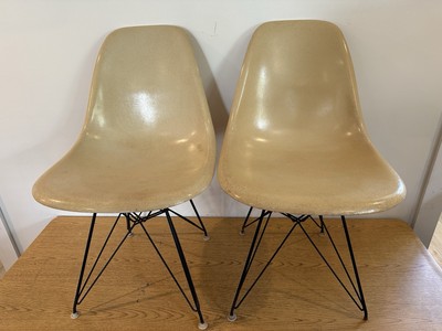 VTG 1950s Herman Miller Eames Fiberglass Chairs w/ Eiffel Base (Butterscotch)