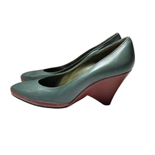 Vintage 1980s Charles Jourdan Leather & Gold Sculpted High Heels Pumps Shoes