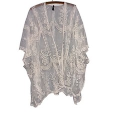 Torrid White Lace Kimono Wrap Sheer Floral Embroidered One Size OS Cottagecore