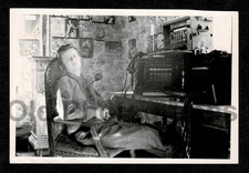 WW2 ERA SOLDIER COMMUNICATIONS SWITCHBOARD SEXY PINUPS OLD/VINTAGE PHOTO- G121