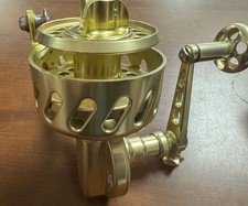 VAN STAAL VS200G GOLD CLASSIC BAIL-LESS SPINNING REEL - FREE SHIPPING