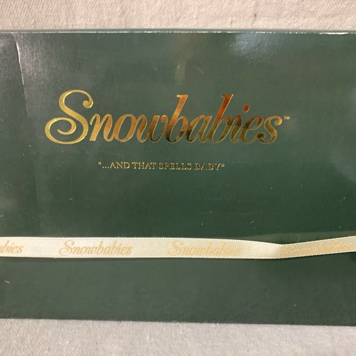 DEPT 56 Snowbabies "And That Spells Baby" 4-teiliges Figurenset in OVP! - Bild 2 von 9
