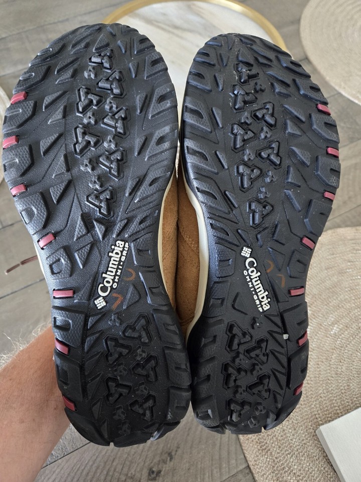 Columbia Mount Carmel Low Waterproof Hiking Shoes Women’s Size 9.5