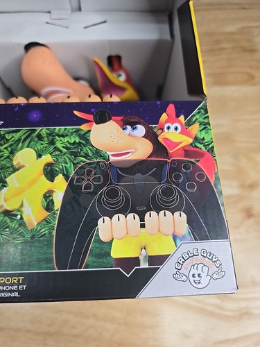 Banjo Kazooie Cable Guys Phone & Game Controller Cradle Holder NEW in BOX - Picture 3 of 4