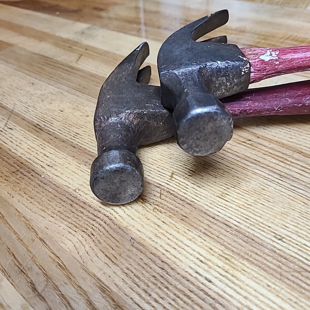 2 Vintage Plumb Fiberglass Hammer Rip & Curved Claw Cushion Grip
