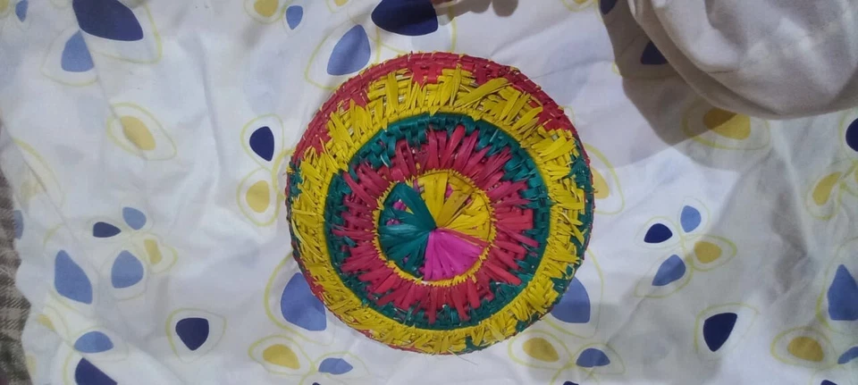 Handmade Woven Bread Trays-Three Exquisite Pieces - Image 4 of 4