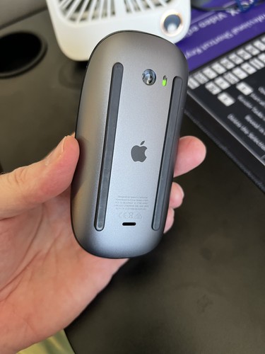 Apple Magic Mouse V2 A1657 Wireless Bluetooth, Rechargeable - Space Gray - 第 3/4 張圖片