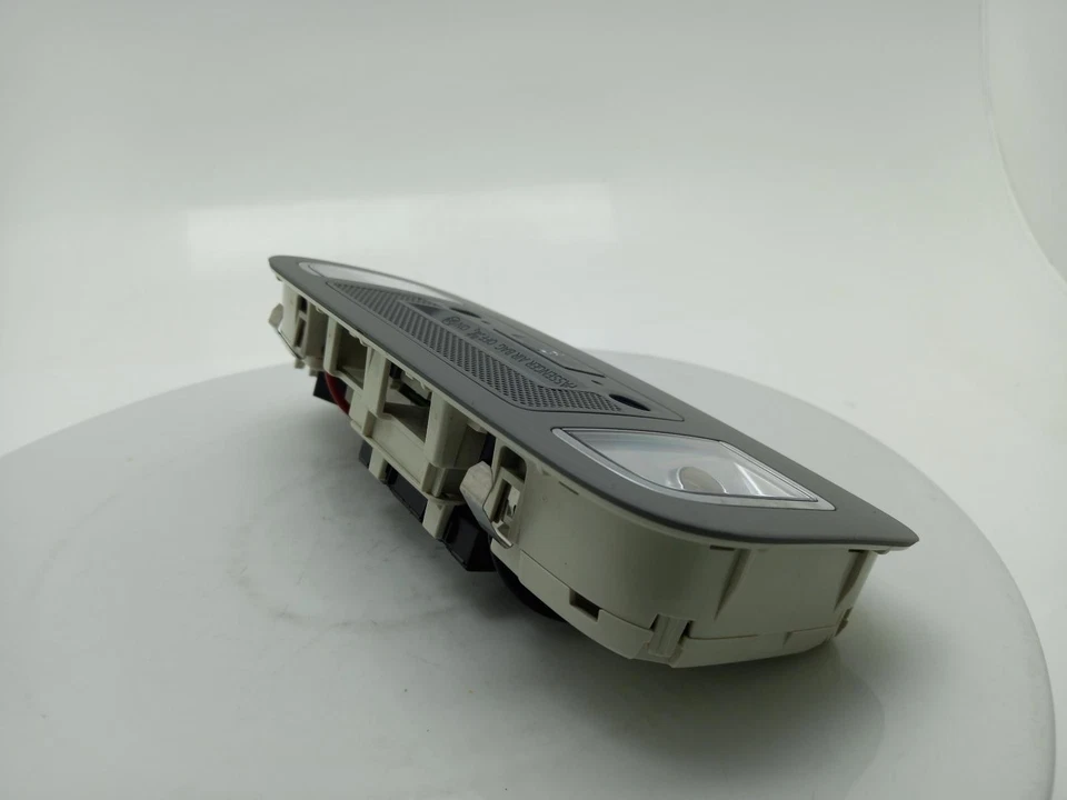 Lámpara luz interior AUDI TT 2014-2023 2 puertas cupé  Foto 3 de 4