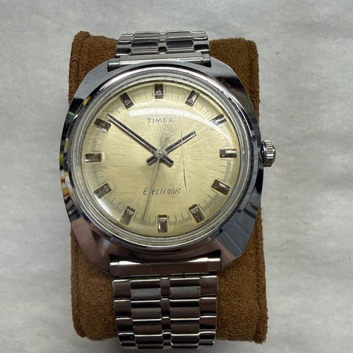 Vintage 1960’s Men’s Timex Electronic Wrist Watch