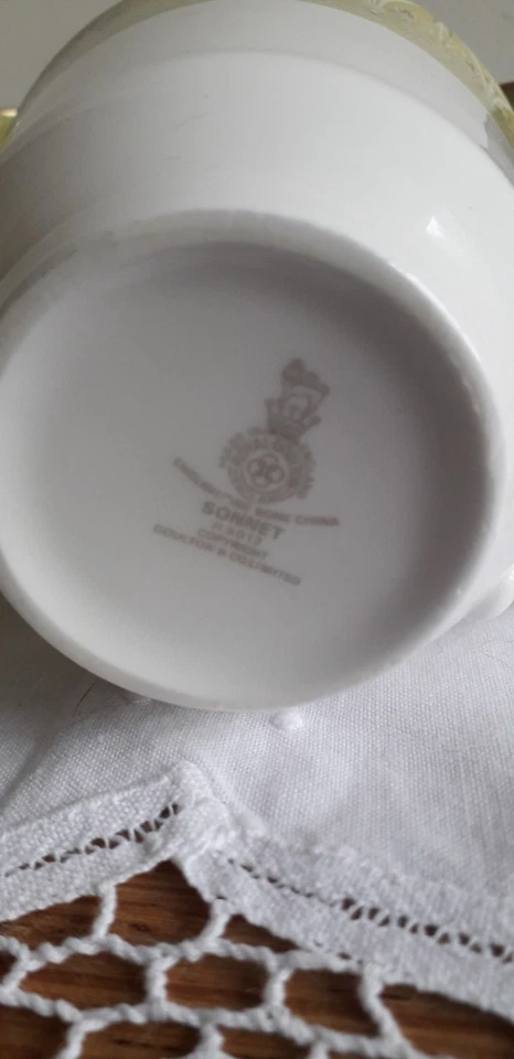 Set of three Royal Doulton cups "Sonnet" H5012  design, now discontinued. - Image 3 of 3