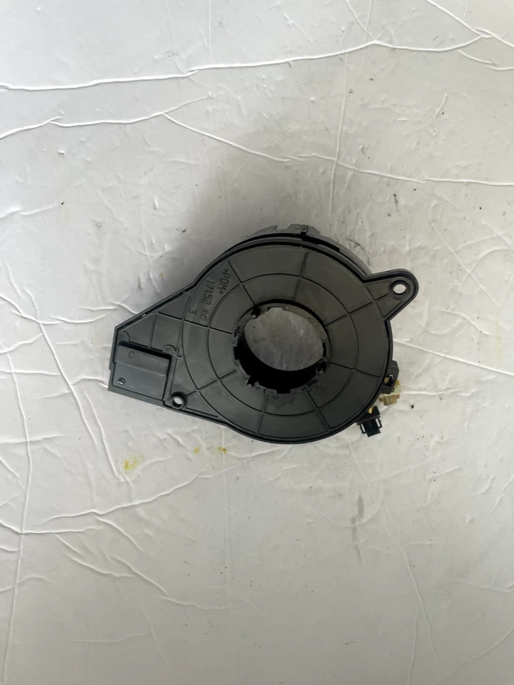 Cable espiral con resorte de reloj Ford Mustang 2011-2014 OEM BG1T-14A664-BA Foto 4 de 4