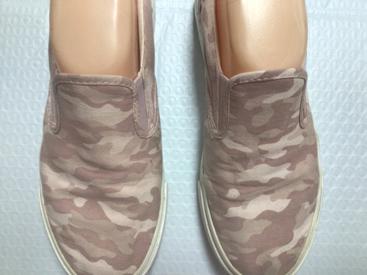 Camo canvas slip on shoes top
