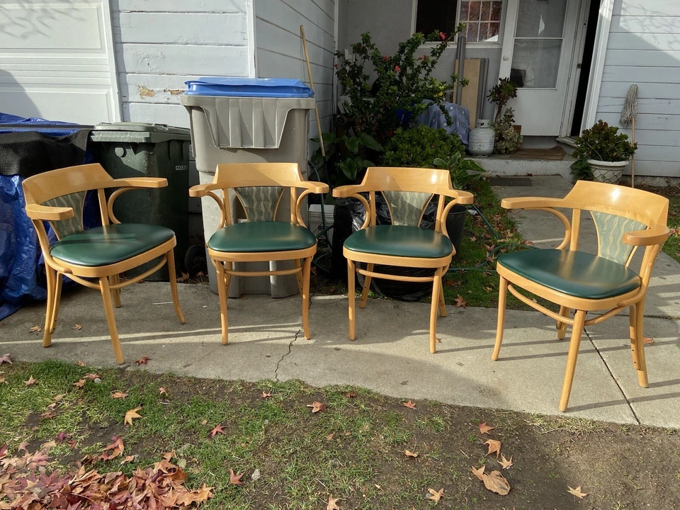 Стильные современные обеденные стулья середины века в стиле тонет из гнутого дерева - Изображение 3 из 4