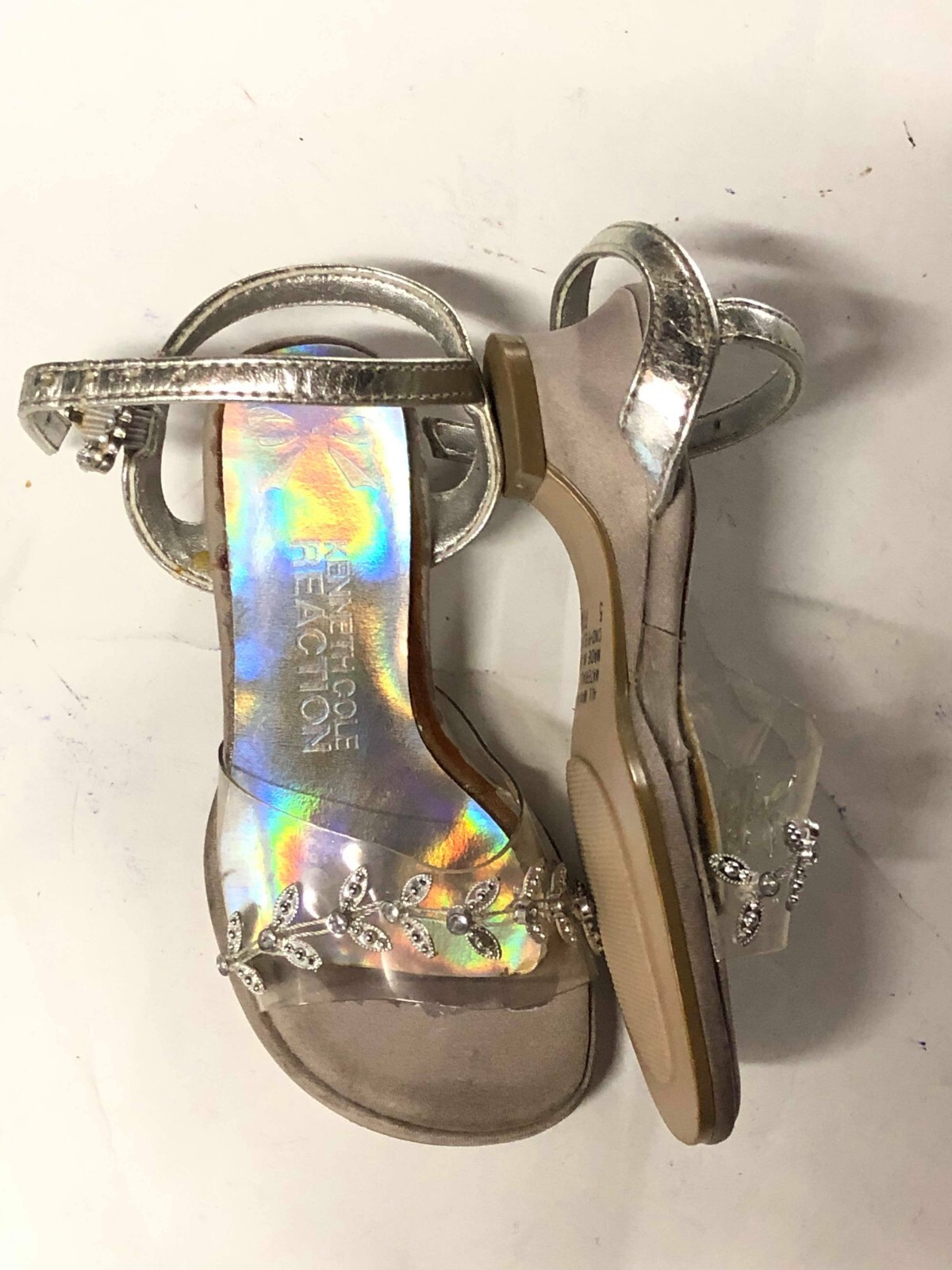 Kenneth Cole Kid Silver Leather Sandal Size 5 $99 #102 TRY ON