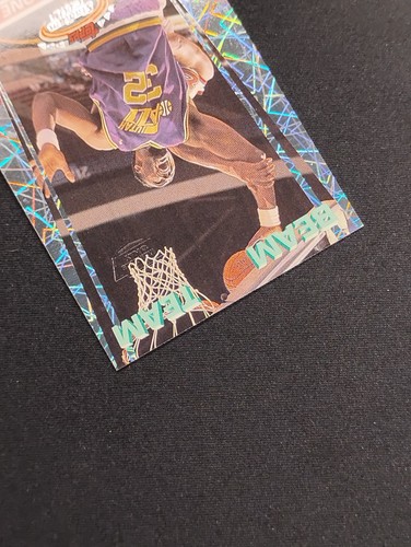 1992-93 Stadium Club #17 KARL MALONE HOF 🏀 RARE BEAM TEAM 🏀 MEMBERS ONLY MINT - Picture 6 of 13