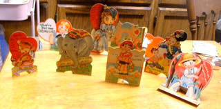 Lot of 9 Cute Vintage 1940s & 1950s Stand Up Valentines 3.5" to 5.5"