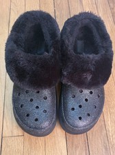 CROCS FUREVER CRUSH GLITTER Black Fur Lined Clogs Men 12 Women 14 Comfort