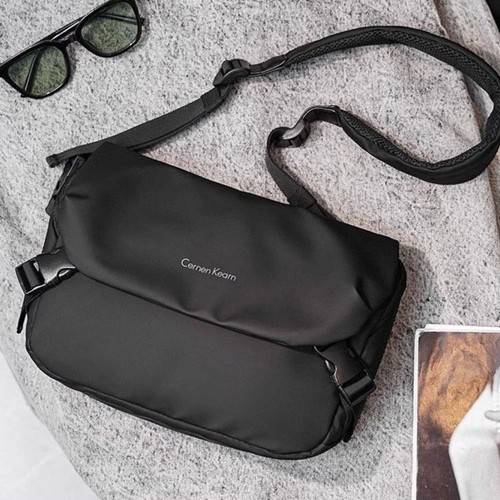 Large Capacity Men's Crossbody Bag Retro Small Square Bag Daily - Picture 7 of 11