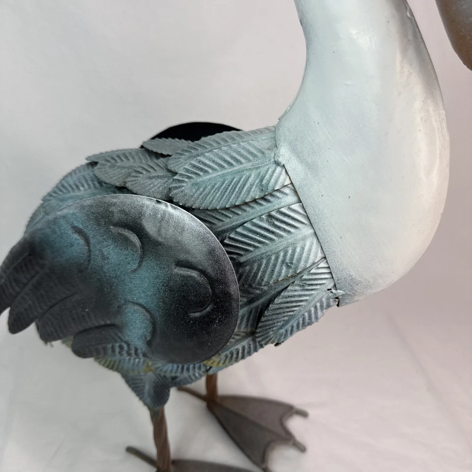 Estatua de pelícano de metal patio arte decoración azul blanco único arte de aves marinas playa océano Foto 3 de 4