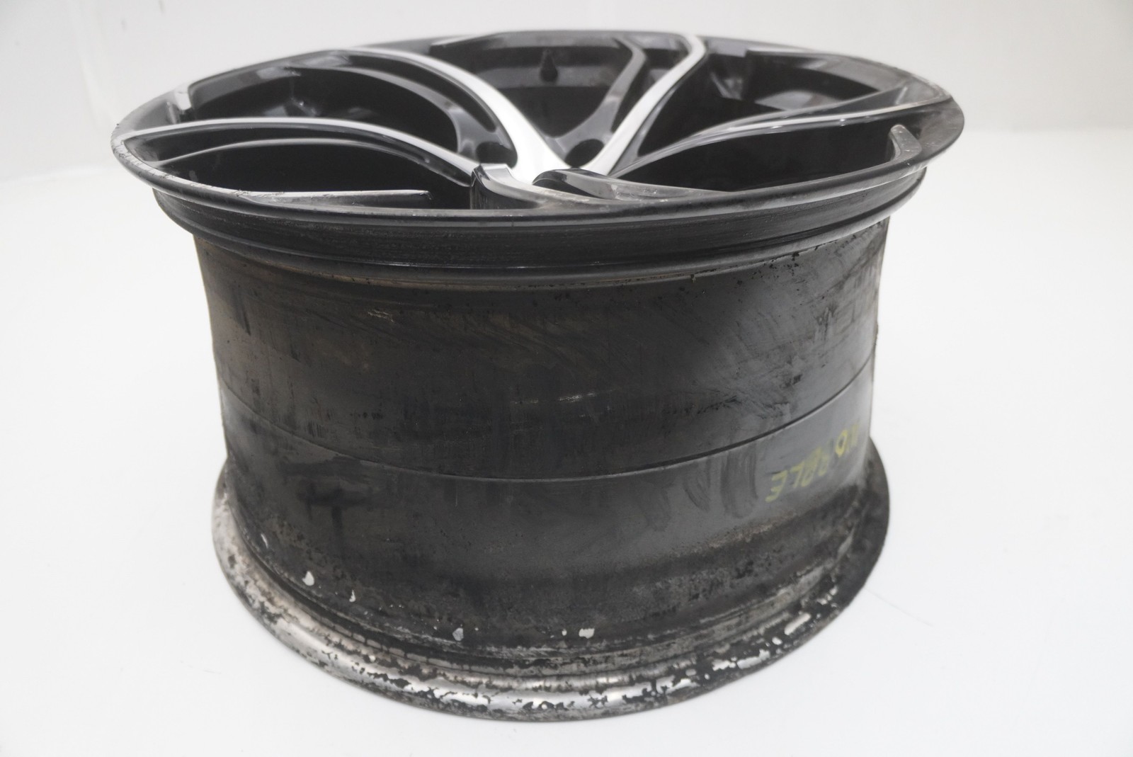 McLaren 750S 2025 Rear Right Wheel P/N 28BA430CP