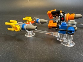 LEGO 4485 Star Wars Sebulba's and Anakin&rsquo;s Podracer Mini Complete Set w/  Manual