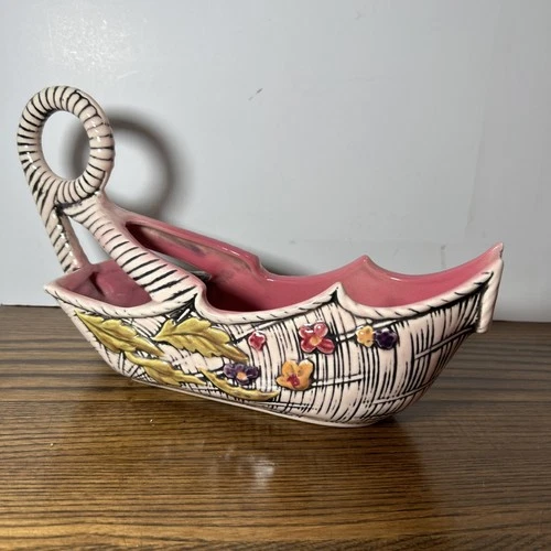 VINTAGE BOAT ART POTTERY PLANTER 1955 HULL PINK T12
