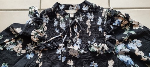 H&M Mama Umstandskleid, dunkelblau mit Blumenprint weiß/hellblau Gr. M - Bild 5 von 7