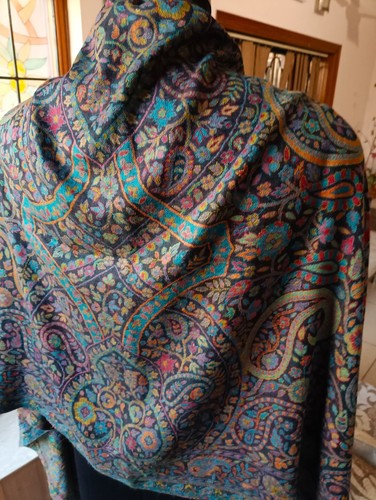 UNA HERMOSA ESTOLA JAMAVAR SUAVE TEJIDA A MANO KANI ~ 100% CACHEMIRA PASHMINA ~ NEGRA - Imagen 2 de 7