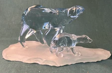 Art Glass Mamma Polar Bear On Ice  W/ Baby Clear Glass Figure Figurine