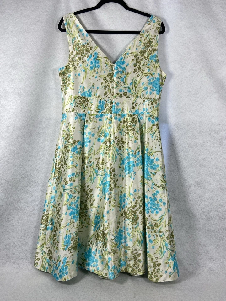 Vestido Talbots Feminino 14 Bege Azul Fit & Flare Decote V Plissado Floral 100% Seda - Imagem 4 de 4