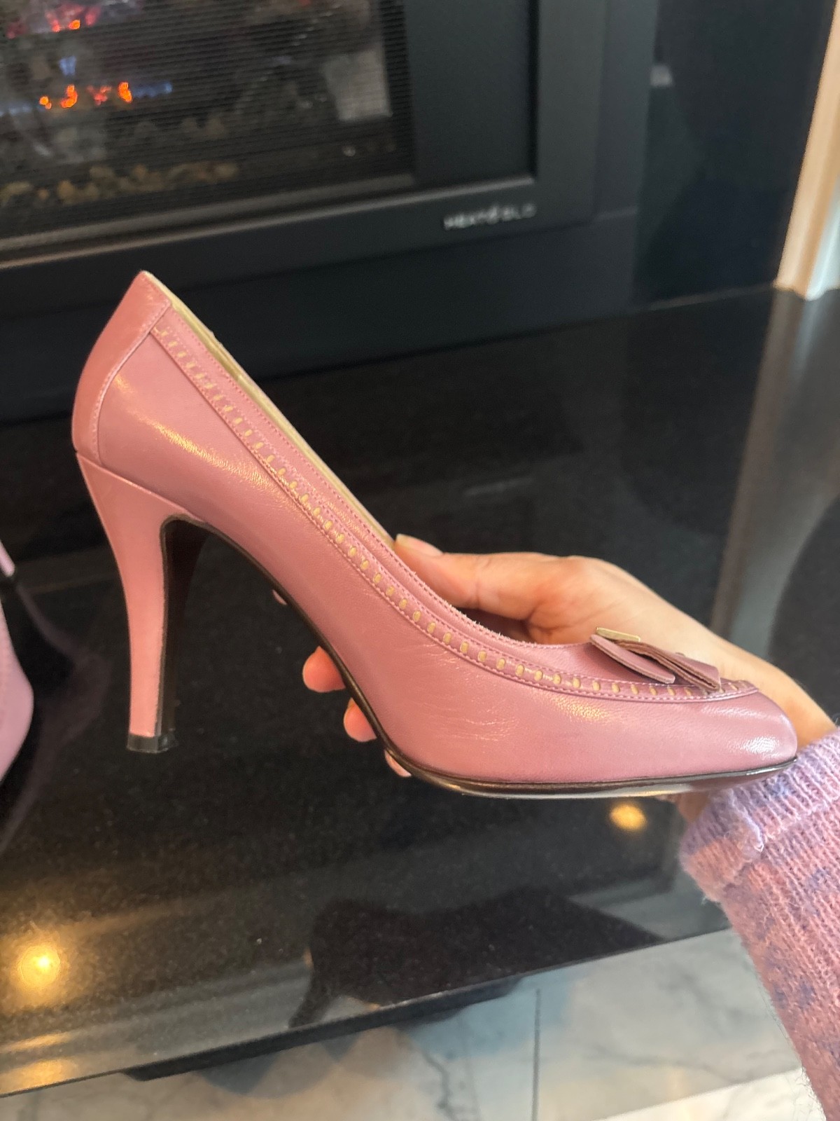 Excellent condition vintage Fendi feminine spring pumps sz 38  thumbnail 2