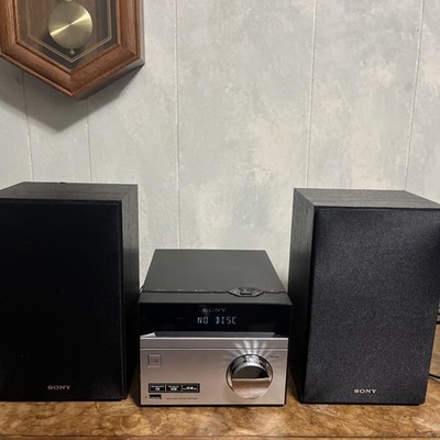 Sony CMT-S20 Compact Disk/Radio/Audio all in one compact System (Dual Voltage)
