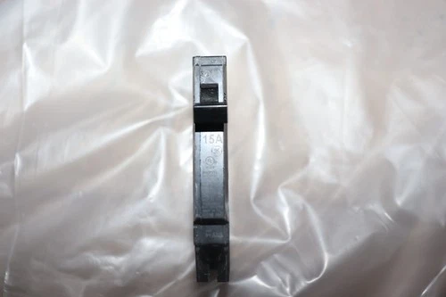 GE THQP115 15A 120V 1 POLE TYPE TQP CIRCUIT BREAKER