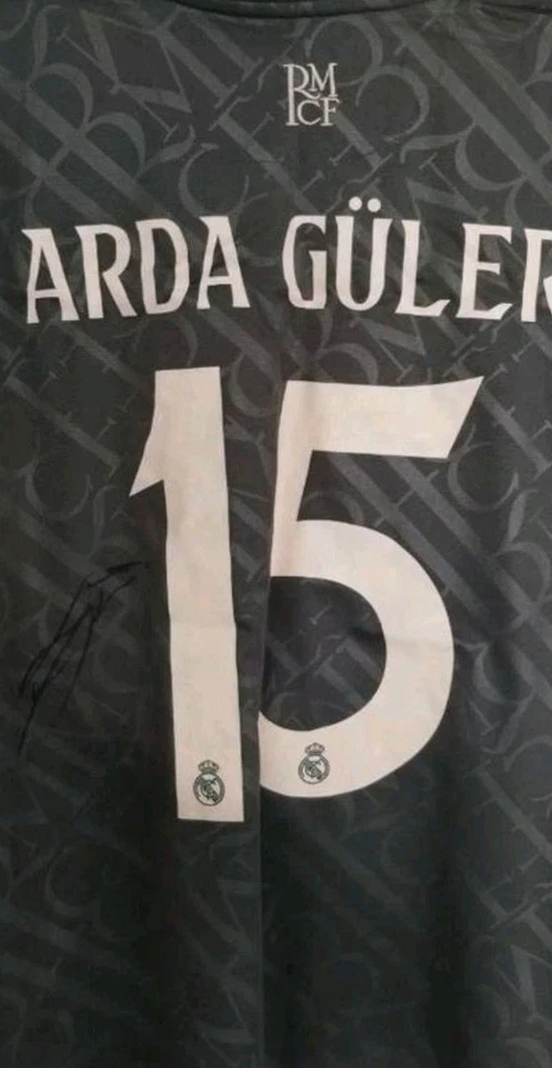 Arda Güler Autogramm Real Madrid Trikot Handsigniert Türkei COA und Fotobeweis - Bild 2 von 4