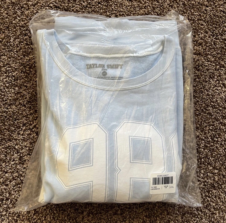 NEW Taylor Swift 1989 Crewneck | eBay