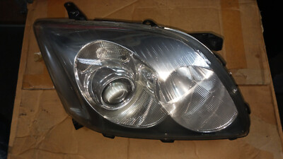 Toyota Avensis T25 Scheinwerfer RH / HEADLIGHT ASSY RH