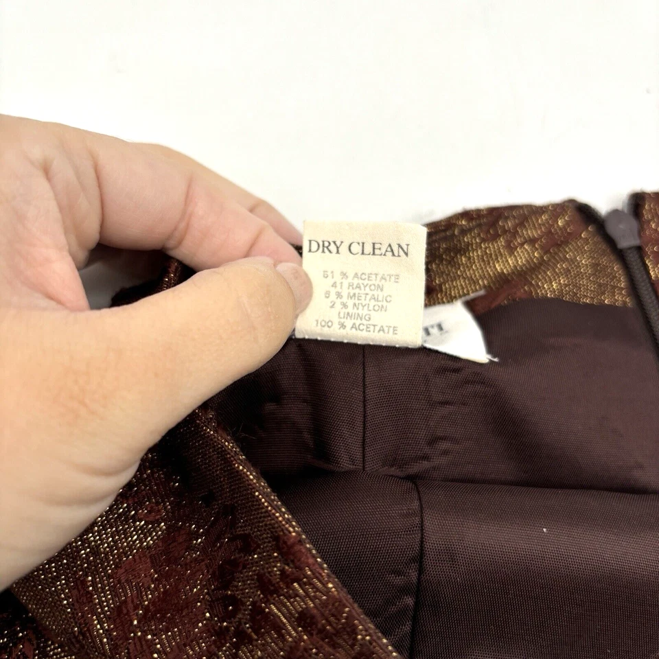 Minifalda vintage años 90 Hugo Buscati colección metalizada dorada floral 2 24x16" Foto 4 de 4