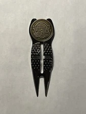 2004 PGA Championship Crosshairs Divot Tool & 1" Coin Style Golf Marker