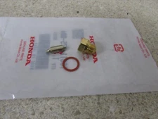 NOS 69-75 HONDA CB750K CB750 750 OEM FLOAT VALVE NEEDLE SEAT SET 16011-375-004