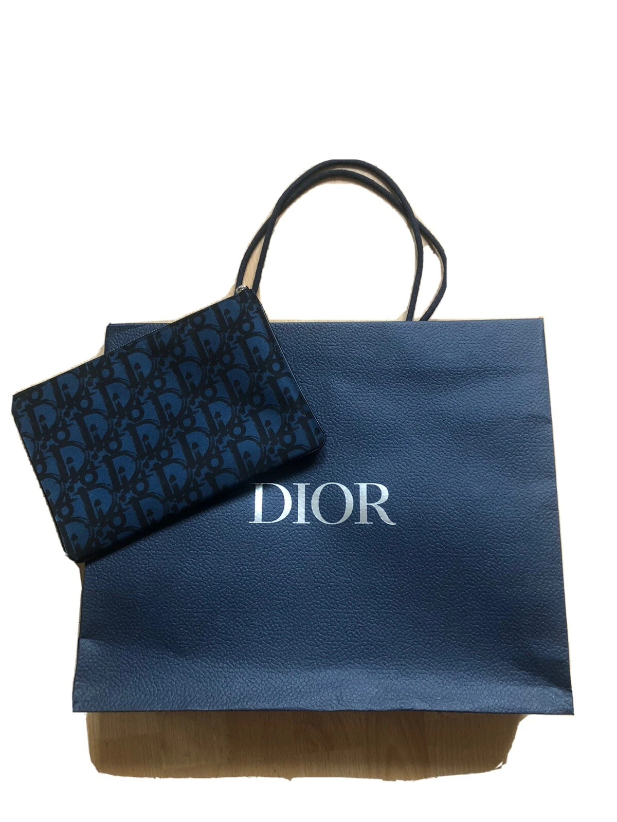 Sac Dior nouvelle saison 27 cm x 17 cm 