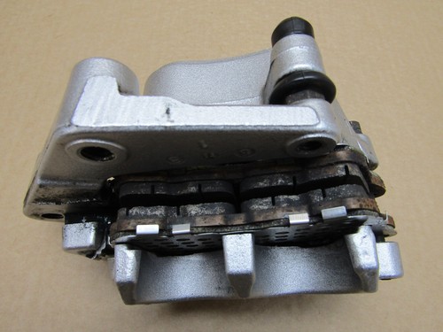 Harley Davidson 1200 Custom LTD XL CB 2016 8,272 mls front brake caliper (14229) - Picture 5 of 10