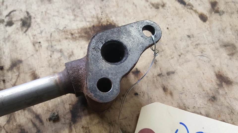 77 78 79 TOYOTA CELICA GT HILUX PICKUP VÁLVULA CORONA EGR 25620-38090 FABRICANTE DE EQUIPAMENTO ORIGINAL RA42 20R - Imagem 3 de 4