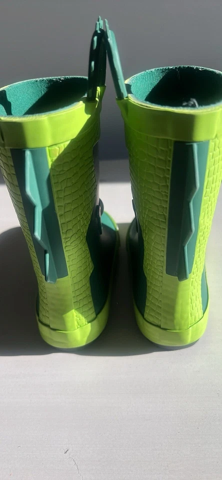 Botas de lluvia para niños pequeños talla 9/10 Foto 2 de 4
