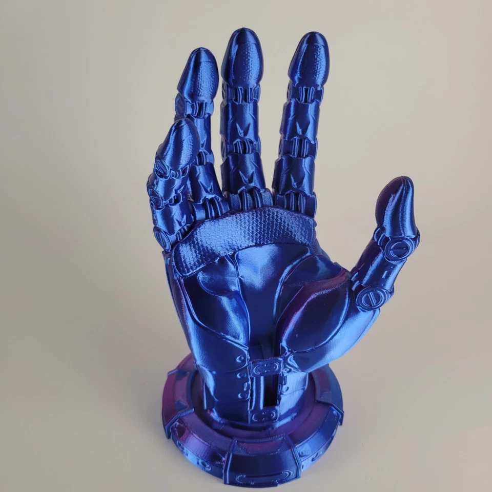 Soporte para teléfono de mano robot azul y púrpura, con cable de carga acceso decoración hogar/escritorio Foto 3 de 4