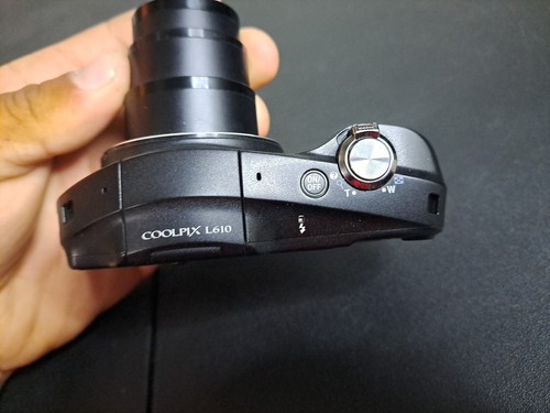 Nikon COOLPIX L610 Digitalkamera für Teile - Bild 8 von 9