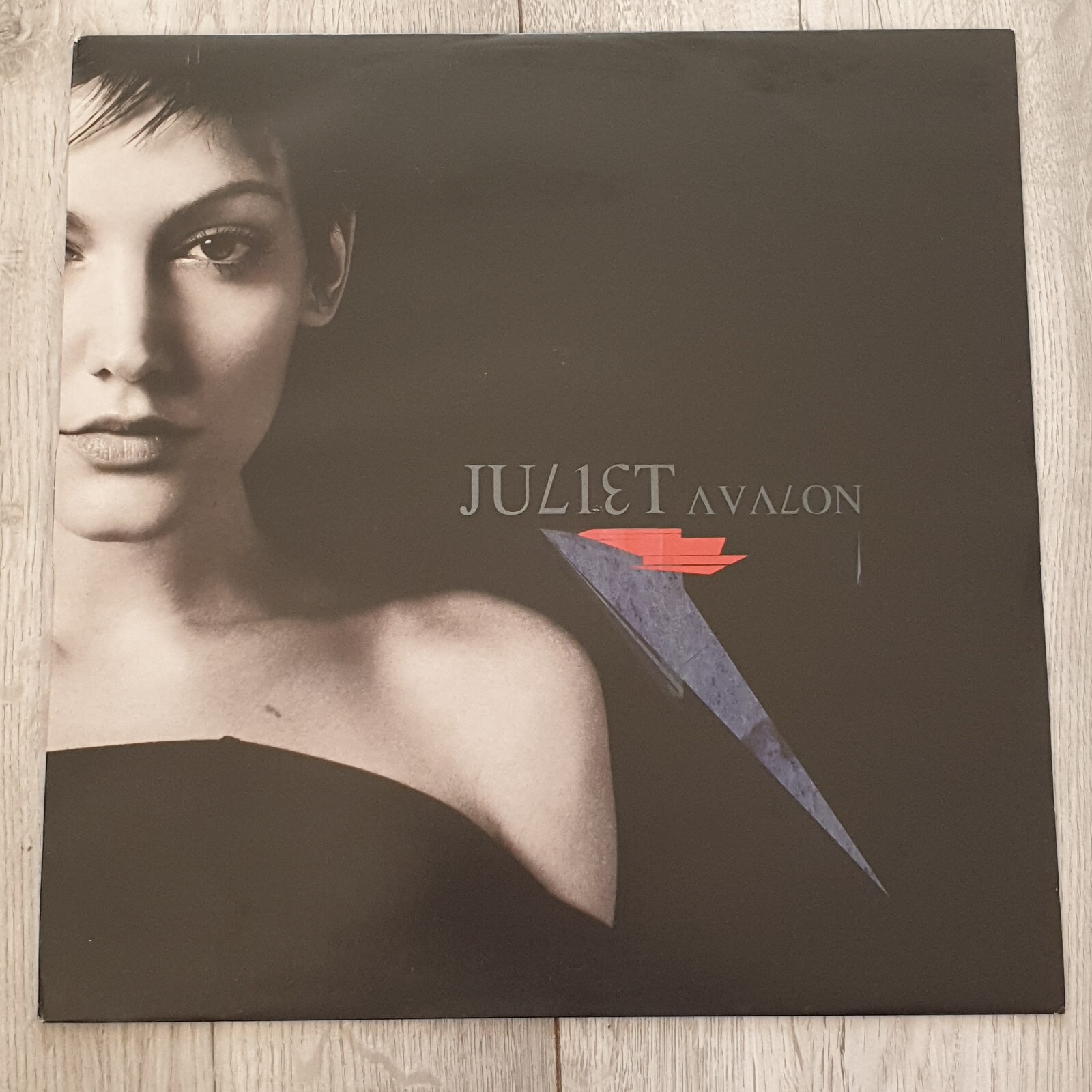 Juliet Avalon 12" Vinyl VUST299 VG+/VG+ 2005 3 Mixes House David Guetta Remix