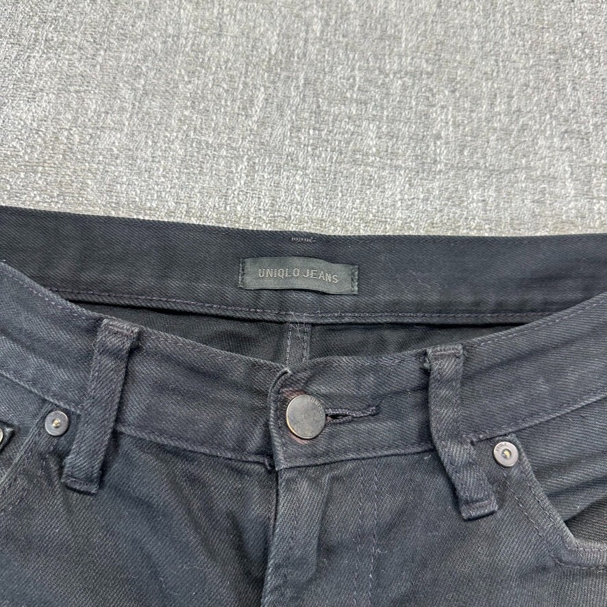 Picture 4 of 12