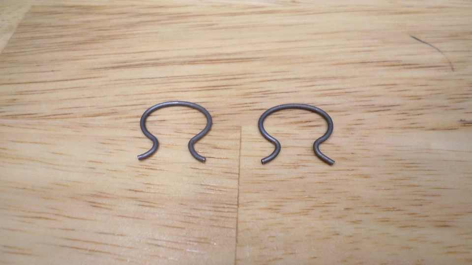 ¡2 CLIPS PALANCA PERILLA ASIENTO! PARA TOYOTA SUPRA CELICA 4RUNNER TACOMA MR2 SPYDER ETC Foto 2 de 3