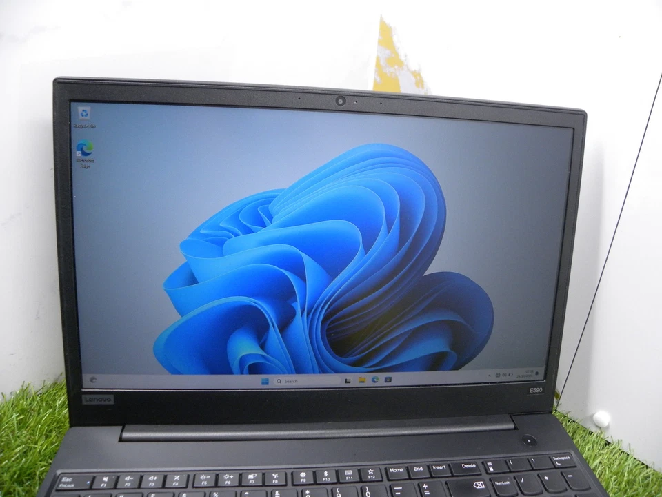Lenovo ThinkPad E590 · i5-8265U · 8GB · 256GB, photo 4 of 5
